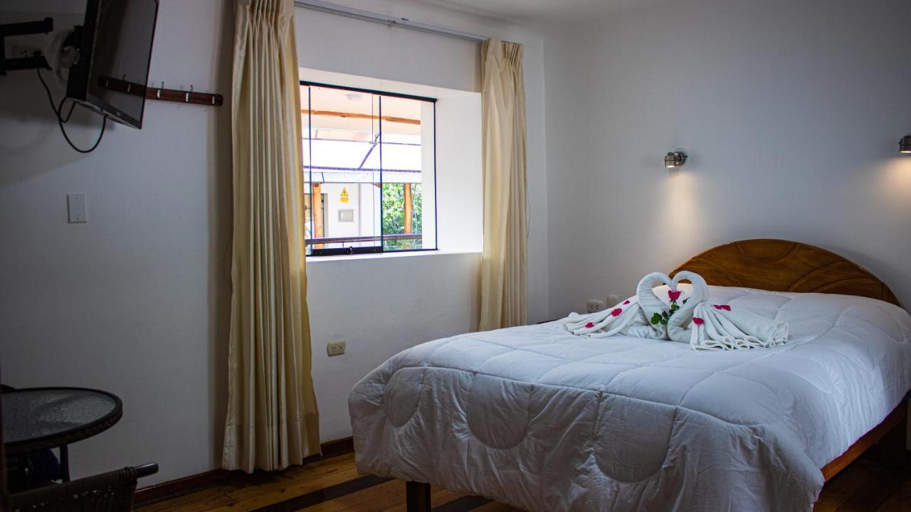 Hotel Los Laureles Calca Dış mekan fotoğraf