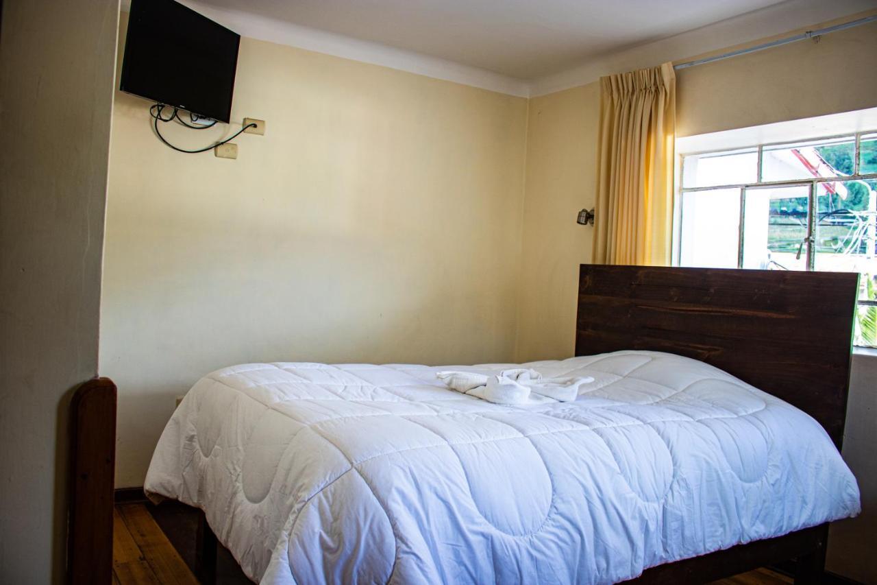 Hotel Los Laureles Calca Dış mekan fotoğraf
