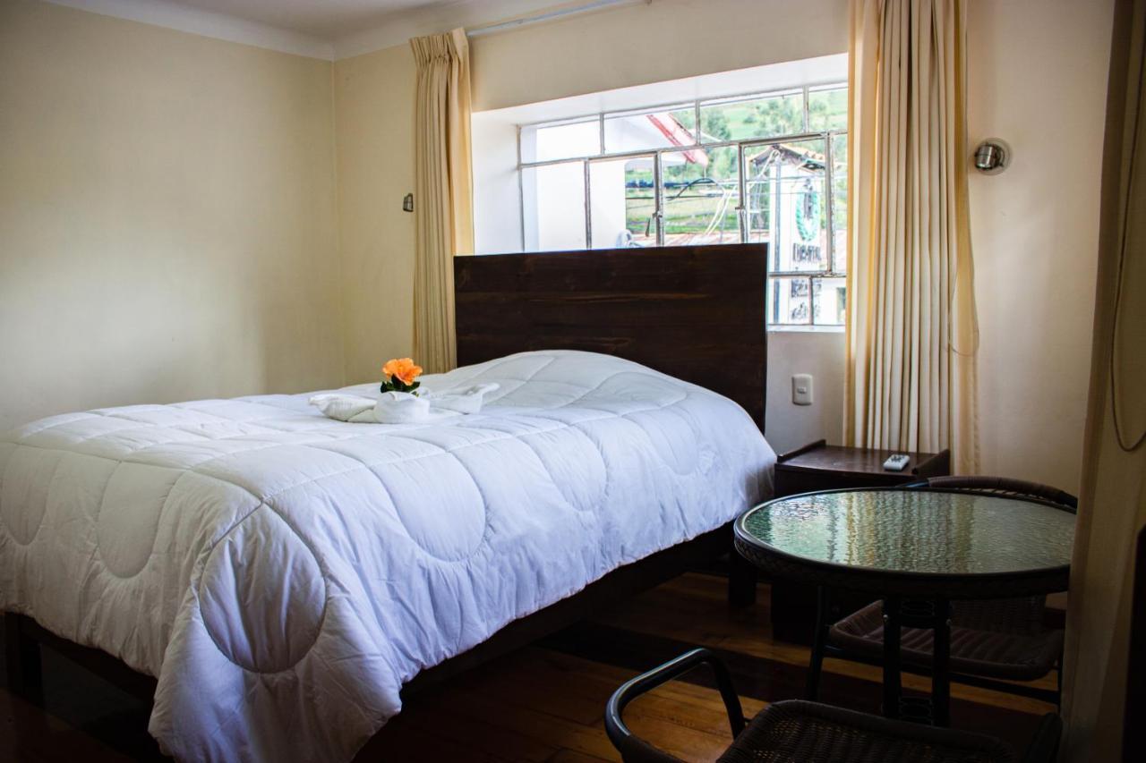 Hotel Los Laureles Calca Dış mekan fotoğraf