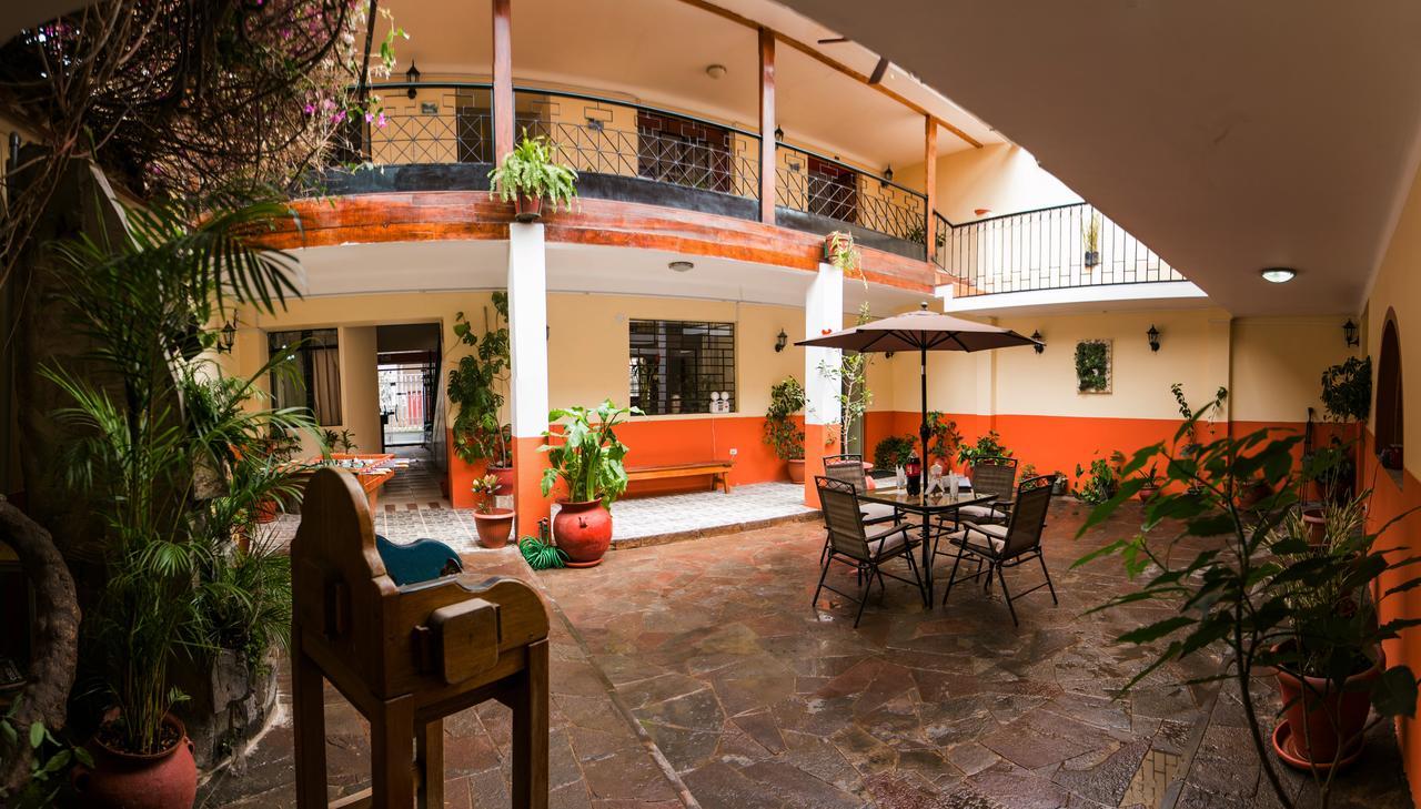 Hotel Los Laureles Calca Dış mekan fotoğraf